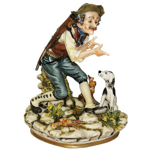 Статуэтка "Браконьер", La Medea item