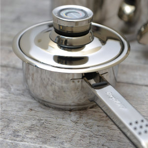 02mc.jpg item