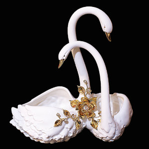 Ваза для фруктов "Пара лебедей", Swarovski, Bruno Costenaro item