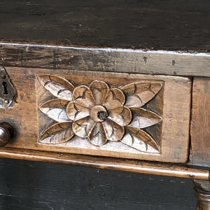 Консоль 17 век Испания , ROOMERS ANTIQUE item