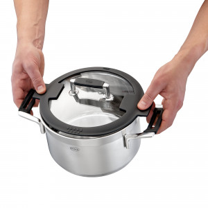 Кастрюля с крышкой , диаметр: 16 см, материал: нержавеющая сталь 18/10 item