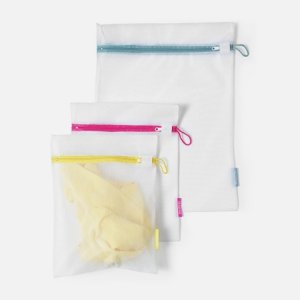 105388-Wash-Bags-02.jpg item