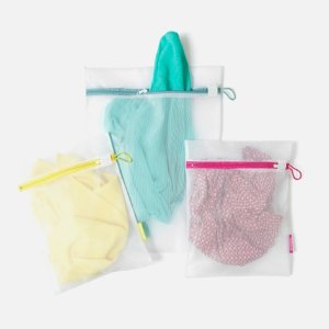 105388-Wash-Bags-03.jpg item