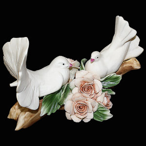 Статуэтка "Пара голубей на ветке с розами", Artigiano Capodimonte item