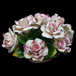 Декоративная корзинка "Чайные розы", Artigiano Capodimonte item