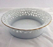 Прорезная тарелка, Hollohaza Porcelain 