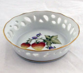Прорезная тарелка, Hollohaza Porcelain 