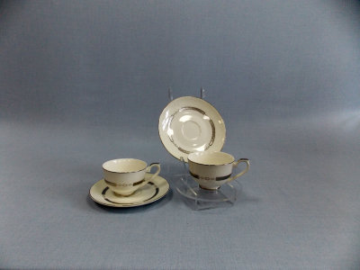 10203-9.jpg item