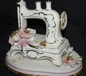 Статуэтка "Швейная машинка", Ceramiche Ferraro Статуэтка "Швейная машинка", Ceramiche Ferraro