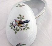 Бонбоньерка-яйцо, Hollohaza Porcelain Бонбоньерка-яйцо, Hollohaza Porcelain